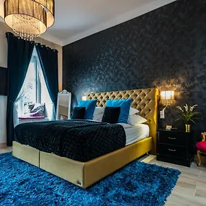  Apartment Center Of The Center, The Grand Deluxe